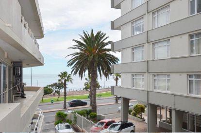 To Let 1 Bedroom Property for Rent in Sea Point Western Cape